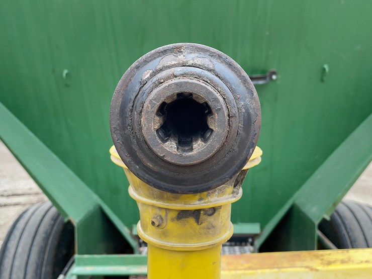 tag-#215,-chandler-spreader-image-13