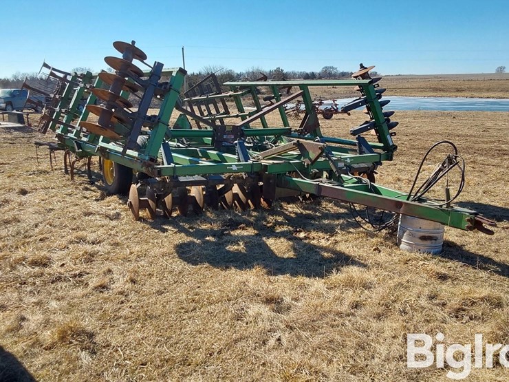 john-deere-724-image-3