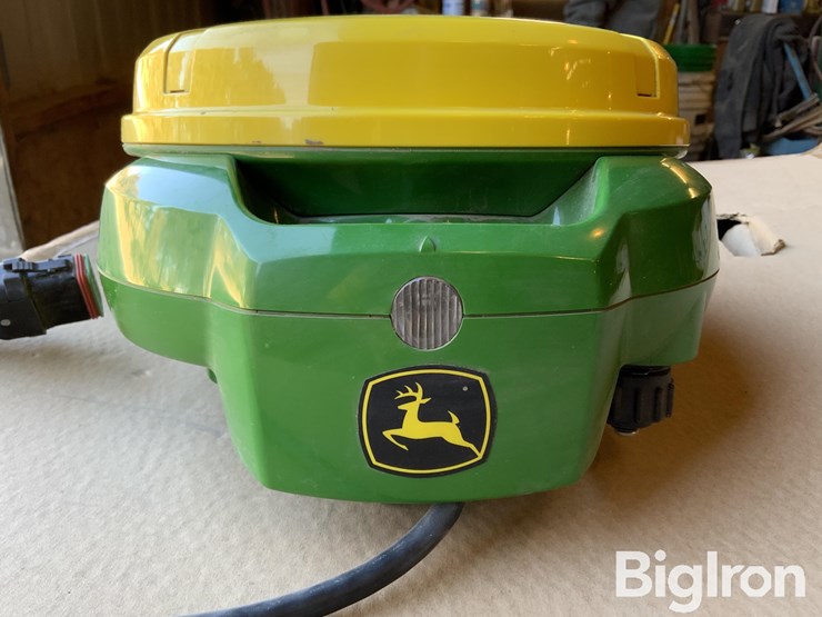 2023-john-deere-7000-image-12