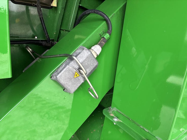 2014-john-deere-s660-image-73