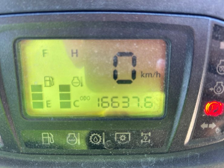 kubota-rtv-x900-image-19