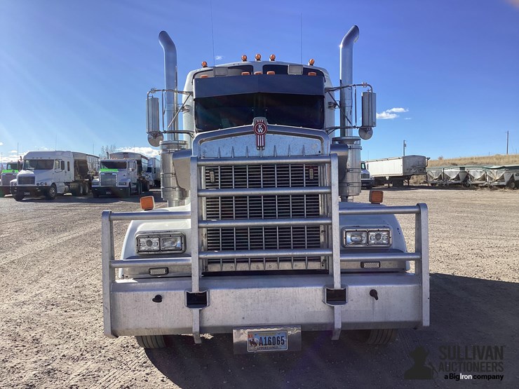 2005-kenworth-w900l-image-2