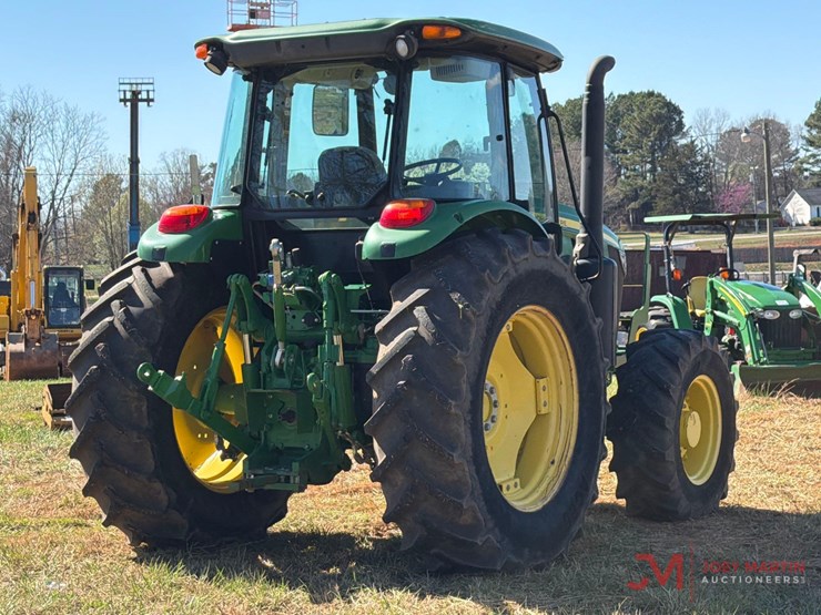 john-deere-6120e-image-4