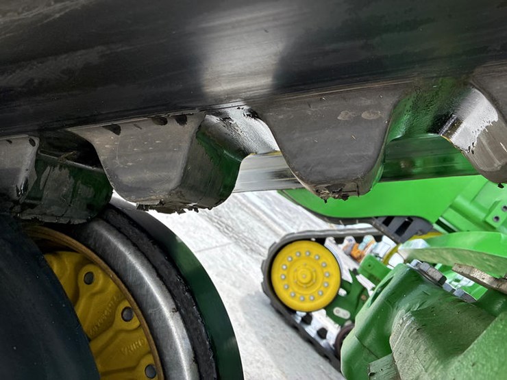 2024-john-deere-8rx-410-image-37