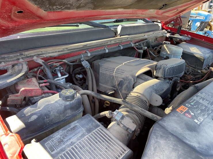 2012-gmc-3500hd-image-35