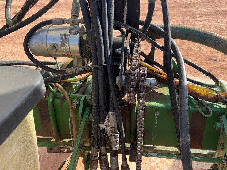 john-deere-7200-image-9