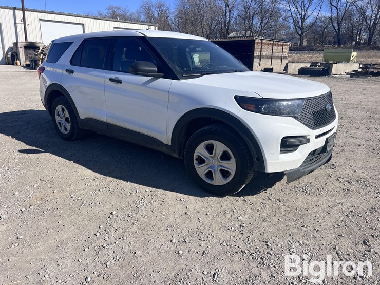 2022-ford-explorer-police-interceptor-image-3