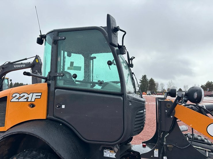 2022-case-221f-image-14