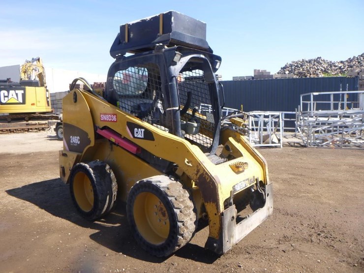 2010-caterpillar-246c-image-2