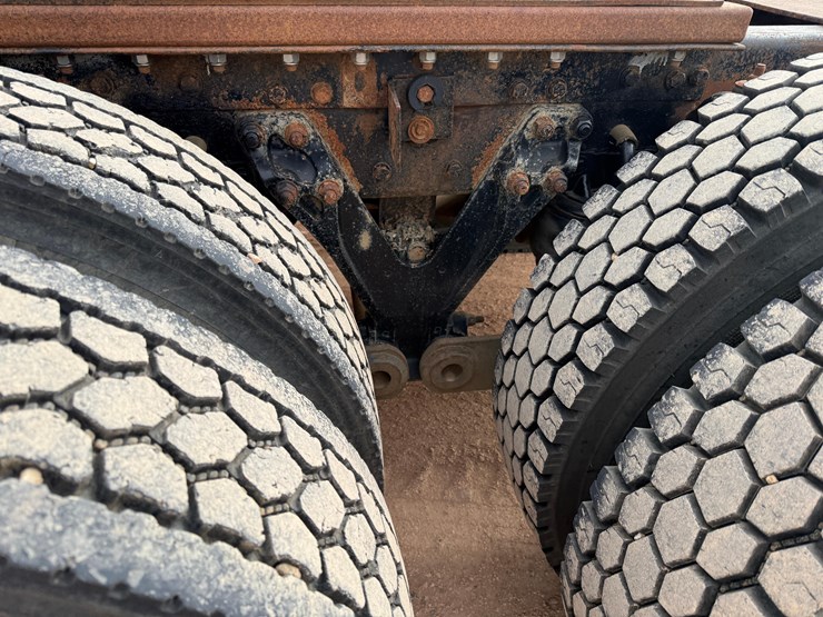 2000-kenworth-w900-image-15