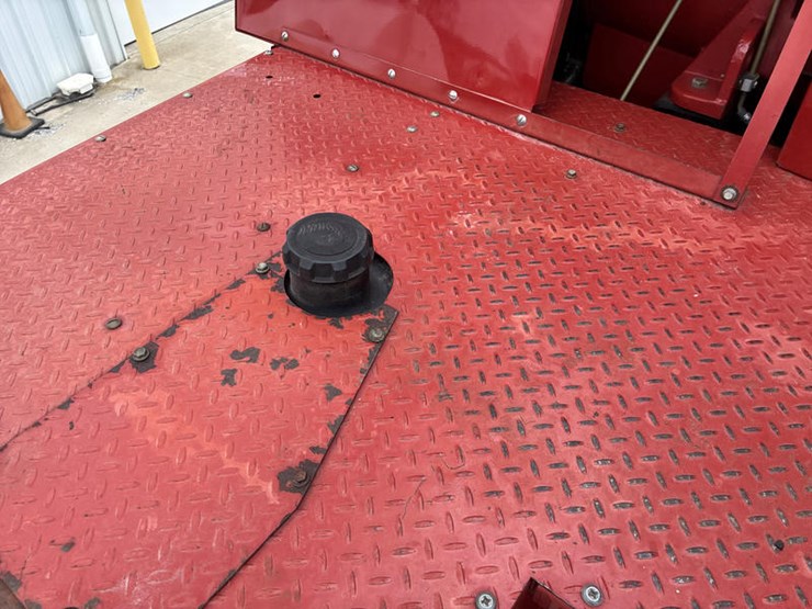 2008-case-ih-2588-image-81