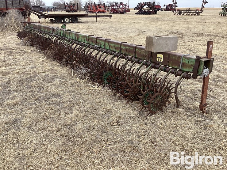 john-deere-400-image-5