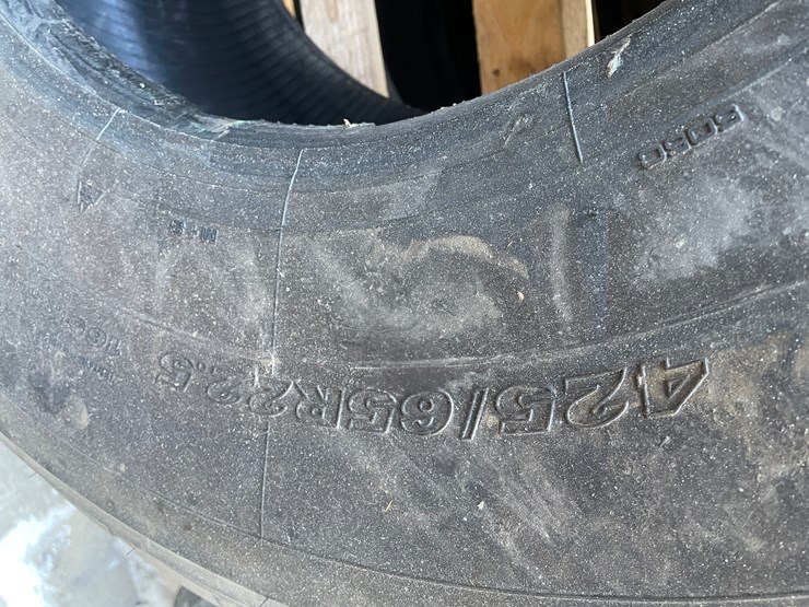 #6022-•-(3)-semi-tires-image-4