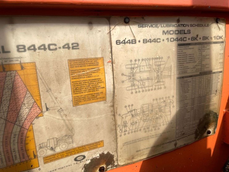 lull-844c-42-image-23