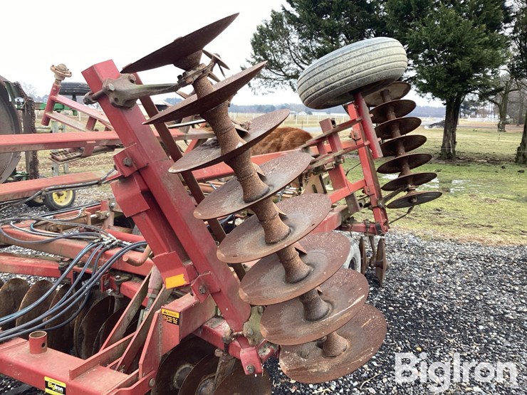 case-ih-3900dh-image-9