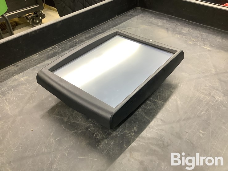 2018-case-ih-700-image-3