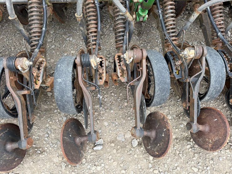 john-deere-1890-image-14