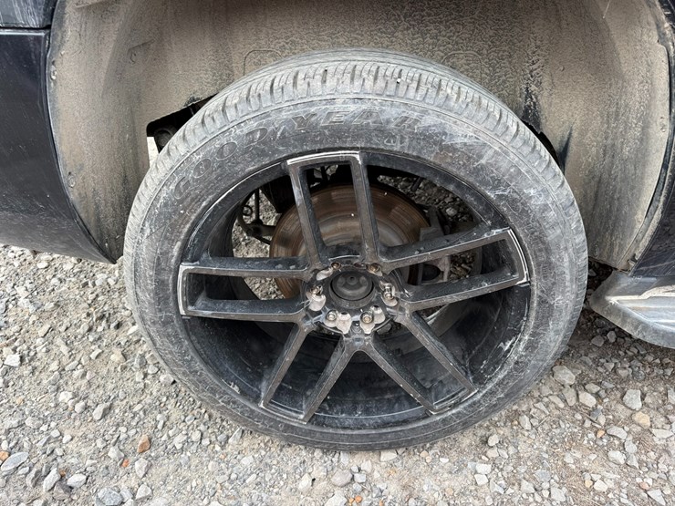 2014-chevrolet-tahoe-image-9