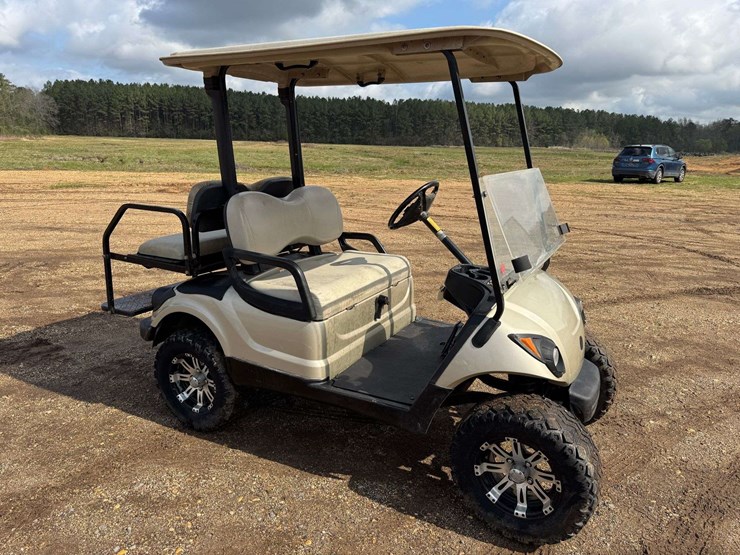 2012-yamaha-ydrax2-gas-powered-4-seat-golf-cart-image-2