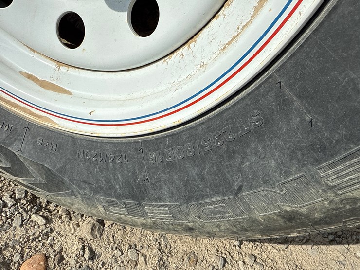 #5335-•-2022-patriot-245c-seed-tender-trailer-1m9p1f43xnm954125-&-34739-image-7