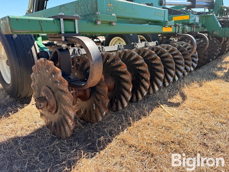 great-plains-2400tt-image-14