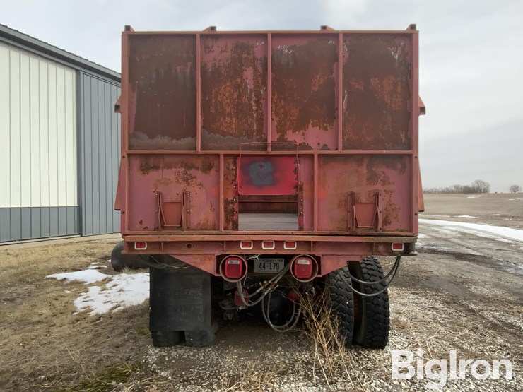 1975-international-fleetstar-image-6