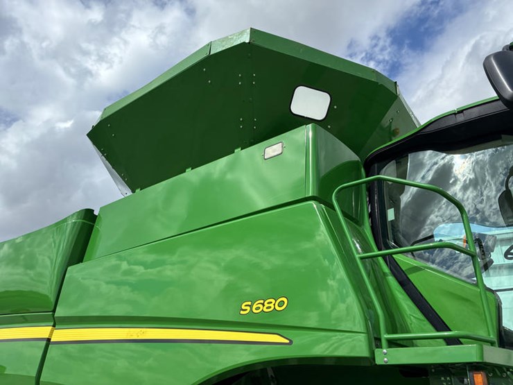 2013-john-deere-s680-image-14