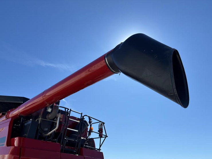 2012-case-ih-8230-image-19