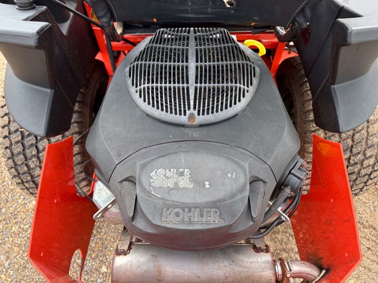 badboy-zt-elite-60"-zero-turn-mower-image-13