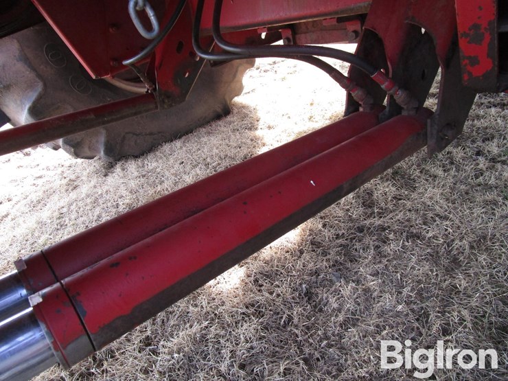 1992-case-ih-1680-image-17