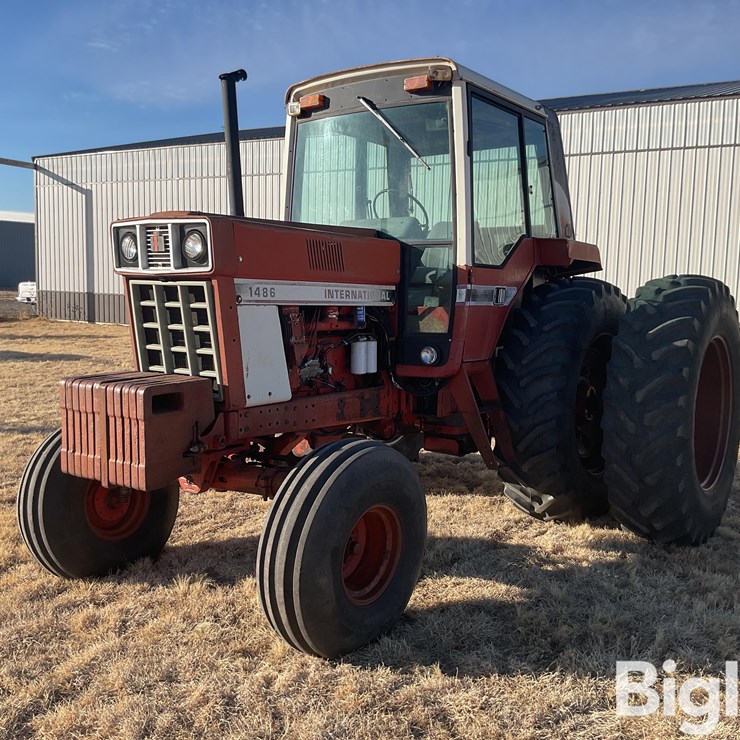 1977 INTERNATIONAL 1486