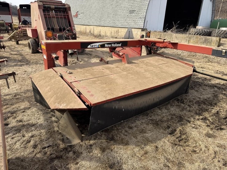 new-holland-1411-image-3