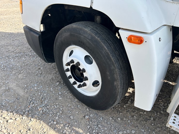 #39248-•-2000-freightliner-fd1-t/a-single-cab-truck-tractor-1fuy3mcb2ylb03327-image-36