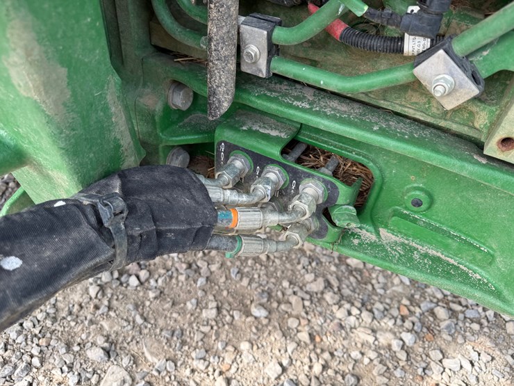 2024-john-deere-5130m-image-37