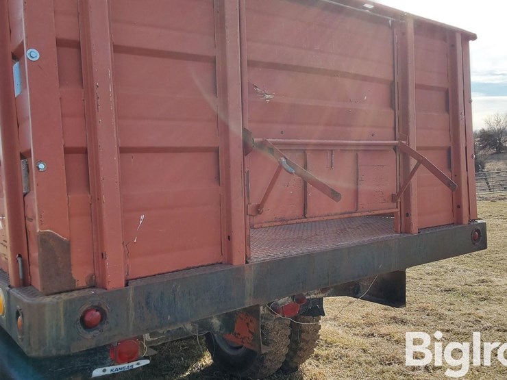 1974-chevrolet-c65-image-17