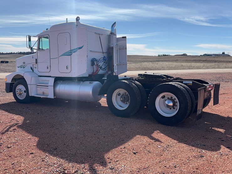 1993-peterbilt-377-image-94