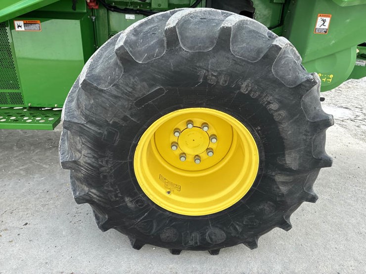 2013-john-deere-s680-image-45