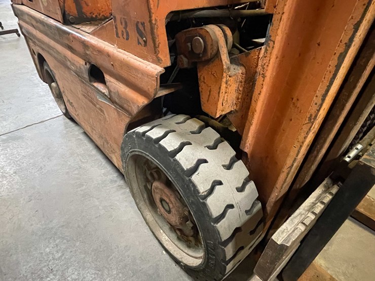 #1451-•-yale-5000-lb-lift-capacity-forklift-(pr4)-image-15