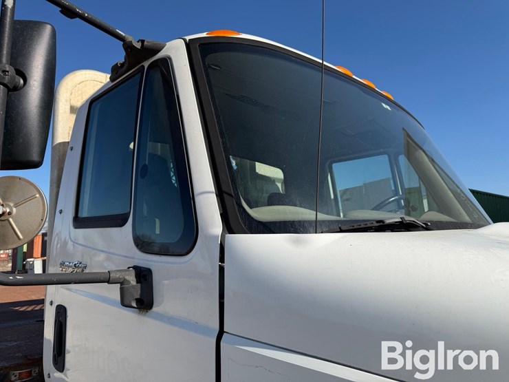 2012-international-durastar-4300-image-9