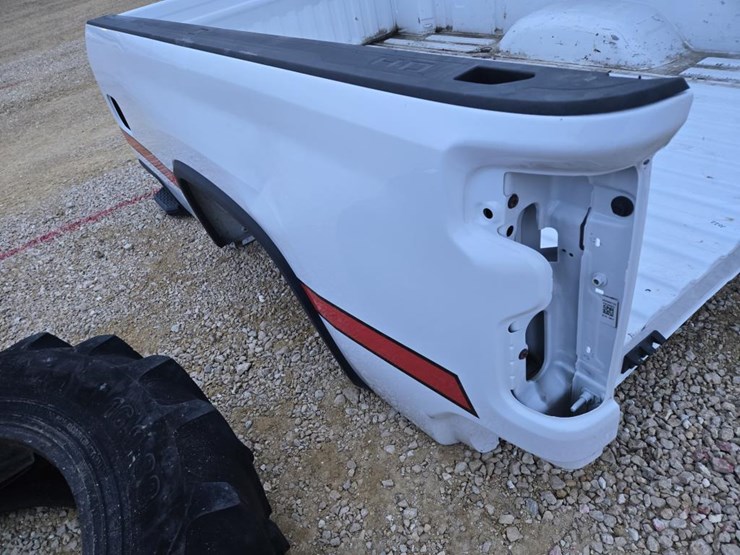 2023-gmc-2500-image-4