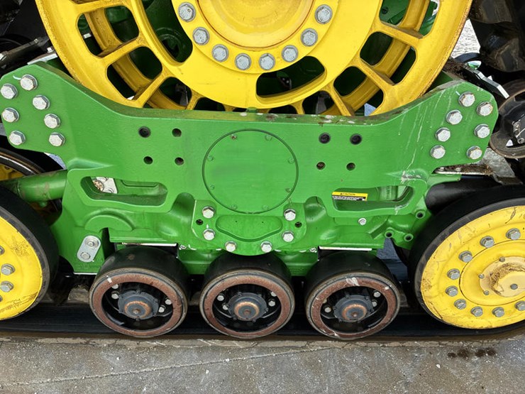 2023-john-deere-8rx-370-image-66