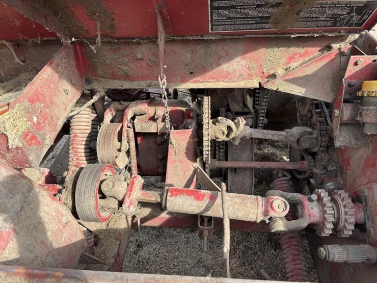 new-holland-892-image-9