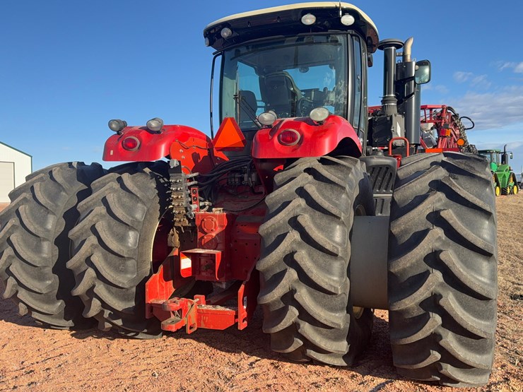 2017-versatile-375-tractor-image-4