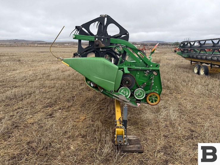 john-deere-635f-image-12