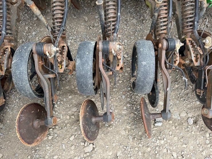 john-deere-1890-image-13