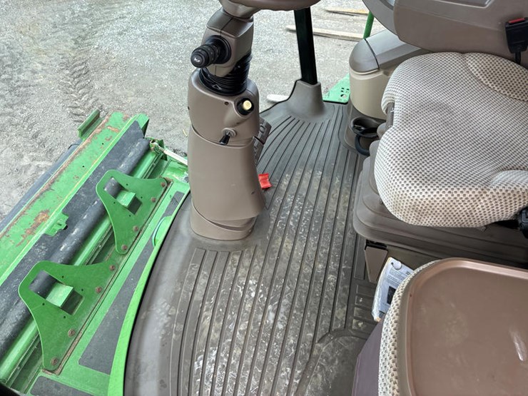 2014-john-deere-s680-image-27