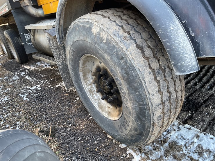 1997-kenworth-t800-image-12