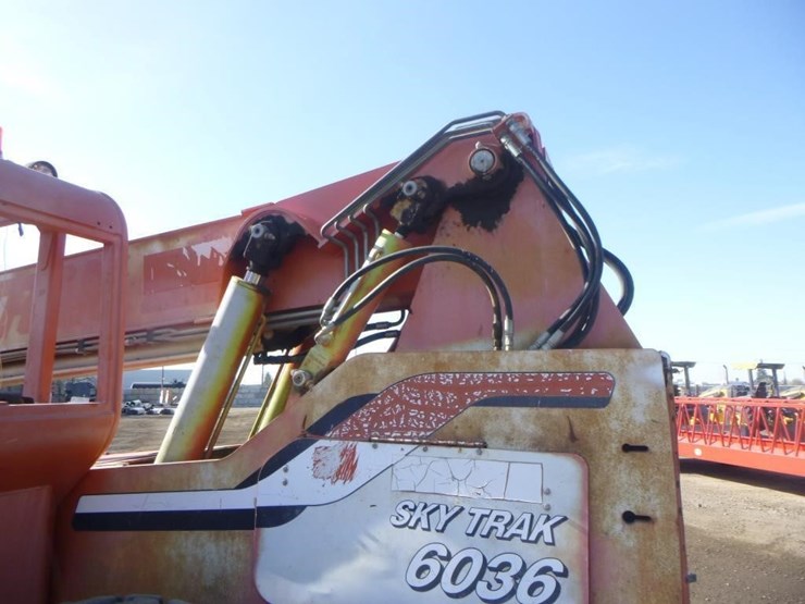 sky-trak-6036-image-21