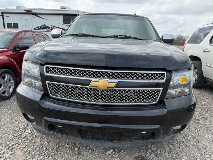 2014-chevrolet-tahoe-image-11