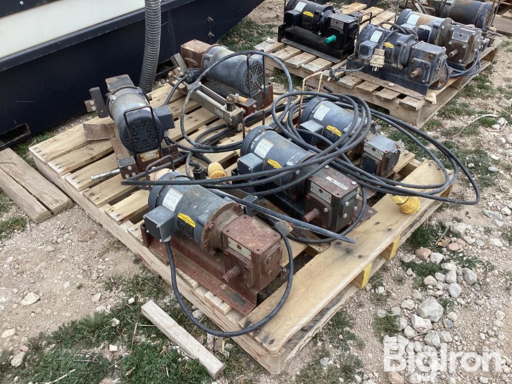 cds-john-blue-0162-chemigation-pumps-image-3